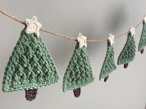 Christmas Tree Decoration - Crochet Pattern
