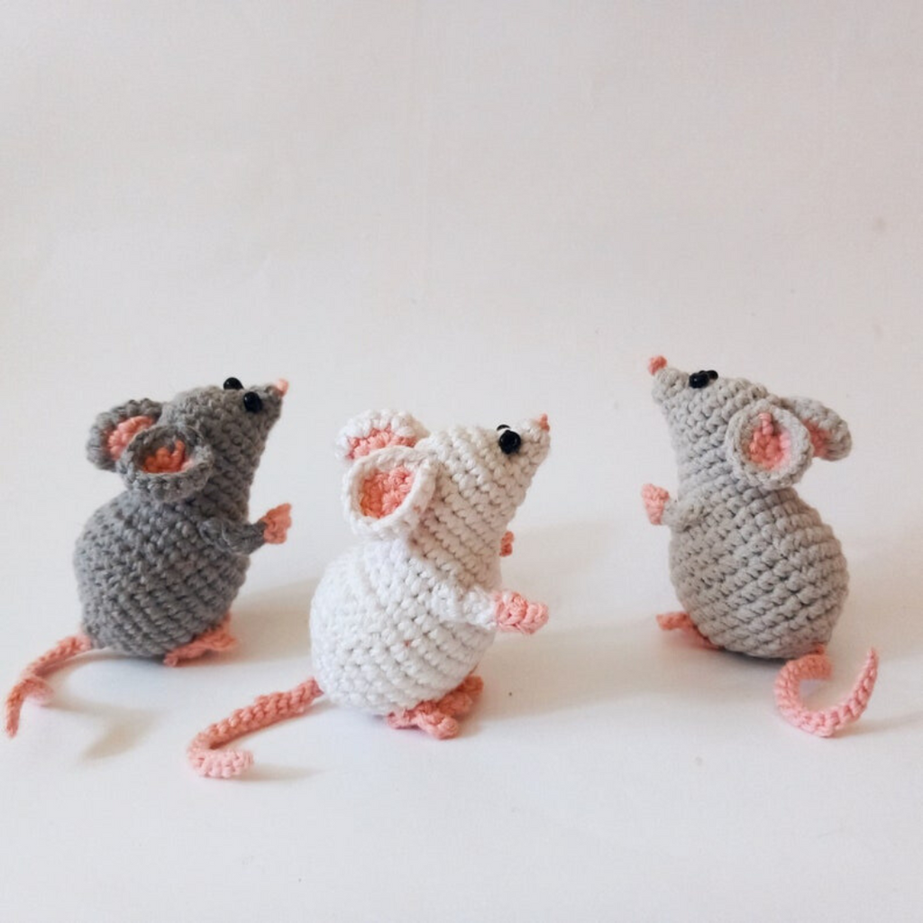 Small Mouse - Crochet Pattern